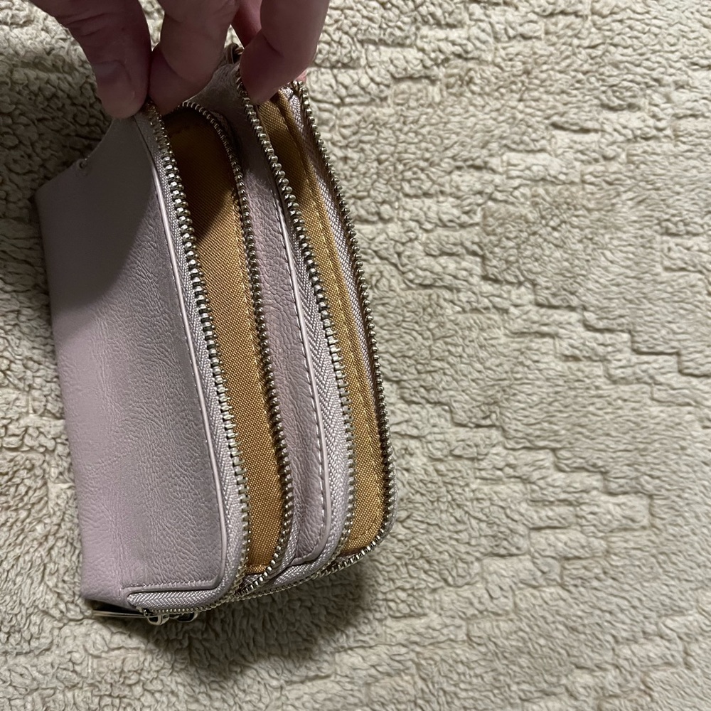 Wallet - Picture 2 of 4